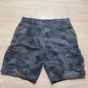 Wrangler Cargo Shorts Men's 36 Camo Gray Black Relaxed Fit